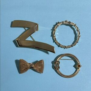 Gold-tone 4-  Brooch Set